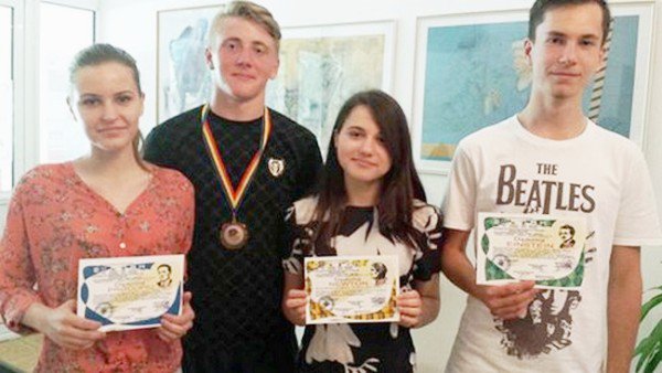 Rezultate remarcabile obținute de elevii de la Liceului de Artă „Ștefan Luchian” la Concursul de Creativitate în Fizică