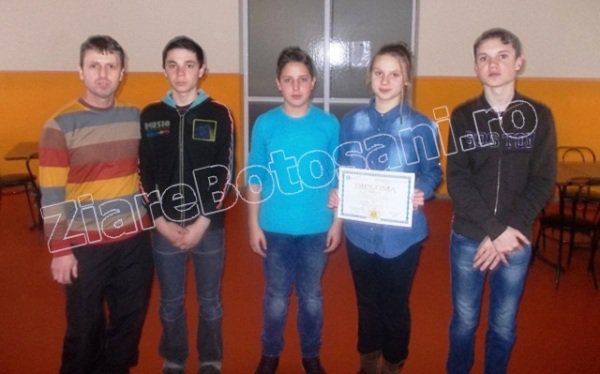 Școală din Dersca, campioană județeană la Olimpiada Gimnaziilor în competiția de șah