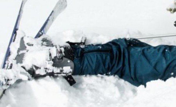 Un turist român a murit în staţiunea Bansko, în Bulgaria, în urma unui accident de ski