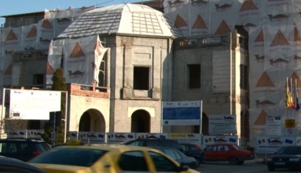 Cătălin Flutur anunţă existenţa unei anchete a DNA în cazul reabilitării Teatrului Mihai Eminescu