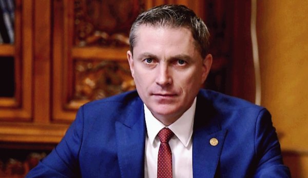 Costel Lupașcu: „În plină criză de sănătate publică, liberalii își împart funcții și schimbă prefectul la Botoșani”