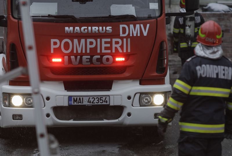 Panică într-un bloc din Botoșani după ce o femeie a uitat oala cu mâncare pe foc