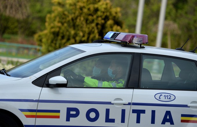 Peste 20 de permise de conducere reținute de polițiștii botoșăneni în weekendul care a trecut