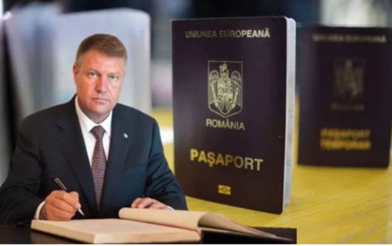 Pașaportul simplu temporar se va elibera după noi reguli. Klaus Iohannis a promulgat legea