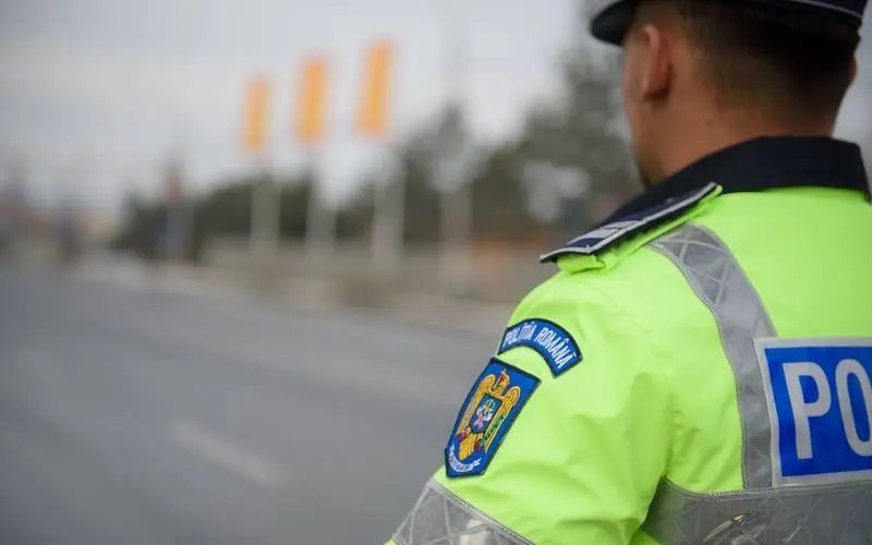 Polițiștii botoșăneni supraveghează traficul rutier pentru siguranța cetățenilor