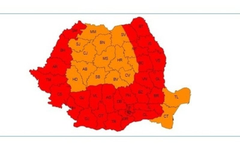 Valul de căldură va persista în toată ţara şi în zilele următoare