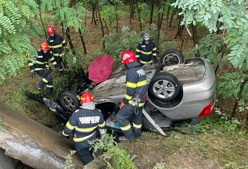 Accident rutier la Baisa: Cinci persoane au avut nevoie de îngrijiri medicale - FOTO