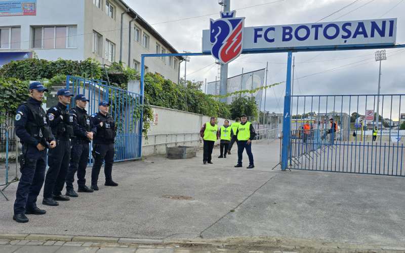 Măsuri de ordine publică la meciul de fotbal desfășurat astăzi între F.C. Botoșani și F.C. Universitatea Cluj