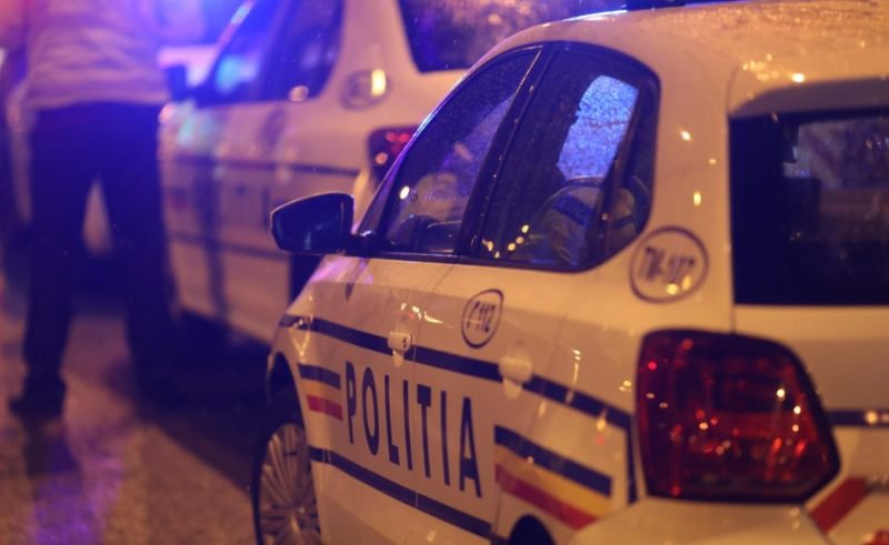 Șofer de 35 de ani băut, scos din trafic de polițiști