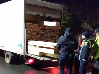 Material lemnos confiscat în cadrul …