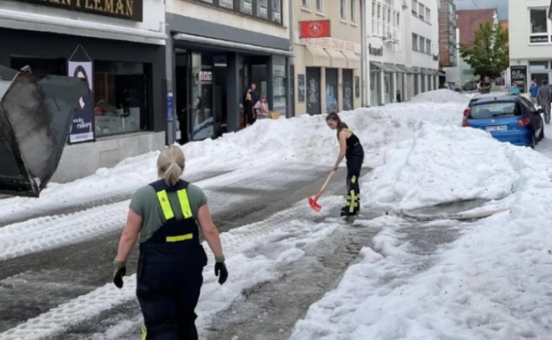 Vreme extremă în Europa: Mai multe zone din Grecia sunt sub zăpadă