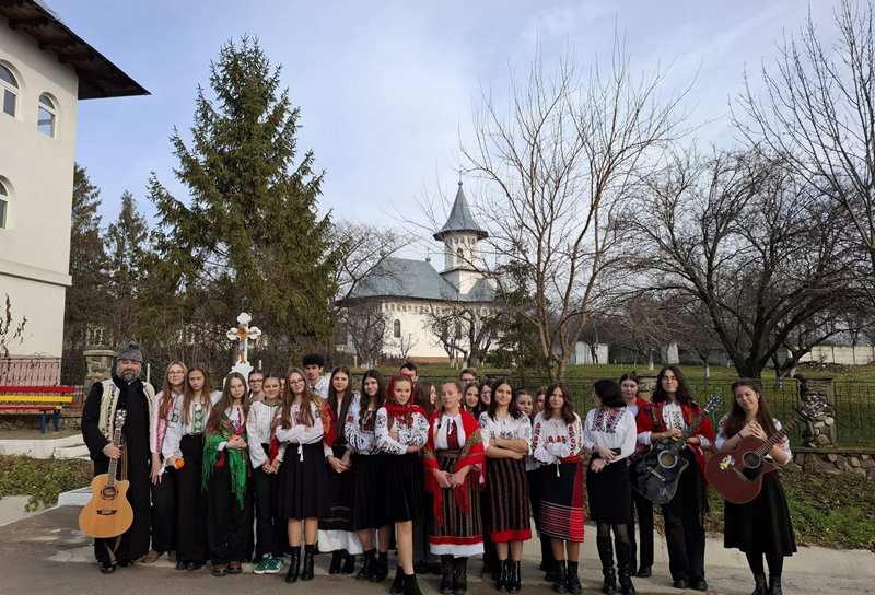 Bucurie și lumină pentru bătrânii din județul Botoșani - FOTO