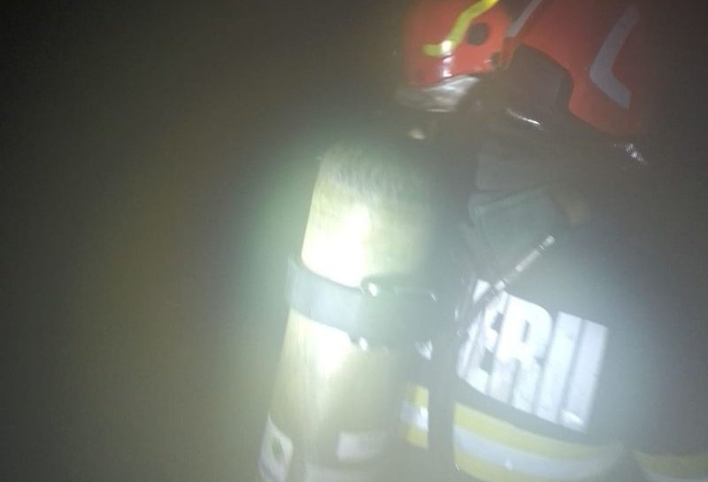 Un bărbat are nevoie de ajutor după ce a rămas fără casă în urma unui incendiu