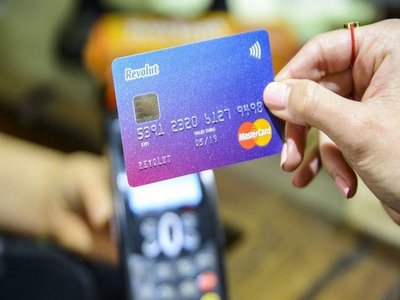 Ai cont și card Revolut? …